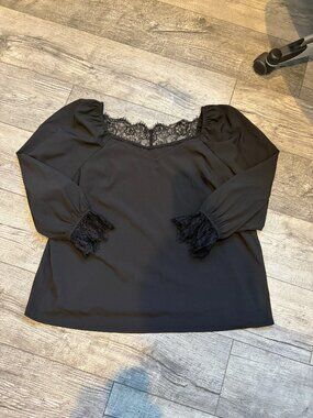 Womens 2XL Polyester Black Blouse with Lace On Top and Sleeves Long Sleeves